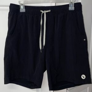 Vuori Men's Ink Black Kore Shorts 7" Size Medium Athletic Shorts